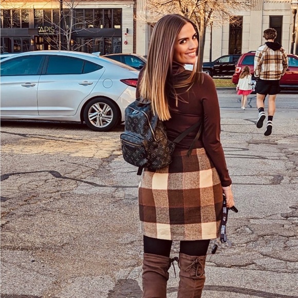 Plaid Skirt - Picture 1 of 4